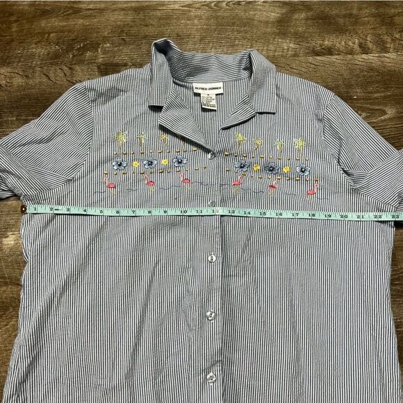 Alfred Dunner Short Sleeve Stripes Embroidered Floral Button Front Shirt Size 18 - Picture 8 of 8